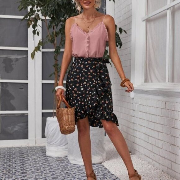 Boho dusty pink frill trim V neck cami top - Picture 2 of 5